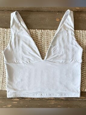 REORIA White Deep V Neck Crop Top Tank Size XL